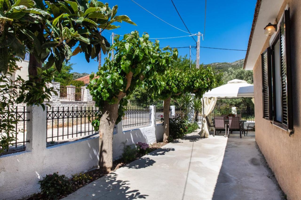 Irinis House Villa Komílion Dış mekan fotoğraf